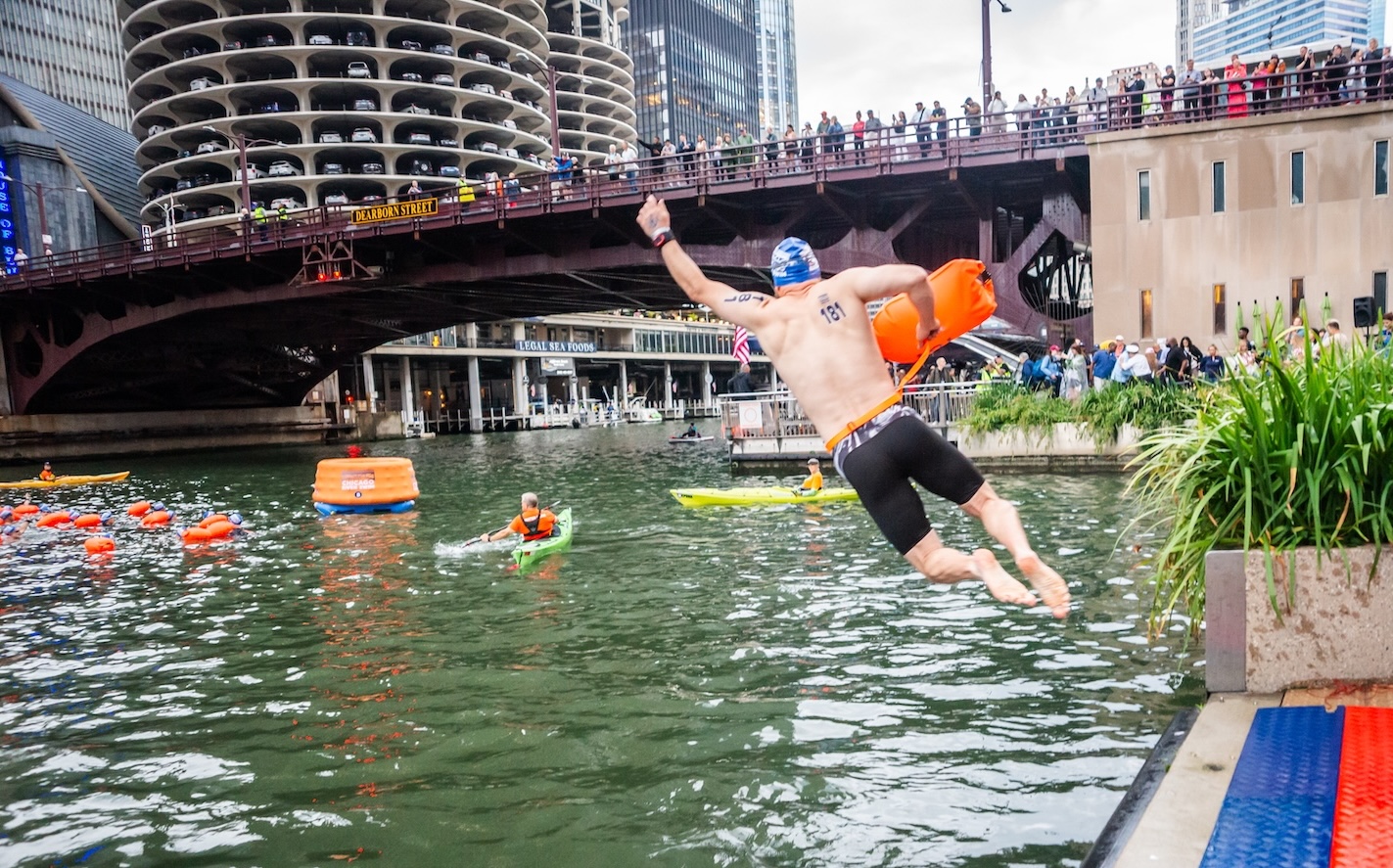 Swimmers Return to the Chicago River